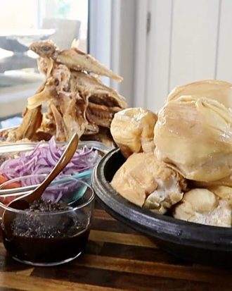 Kenkey with Chofi / Fish -  served with pepper & shito (Medium)